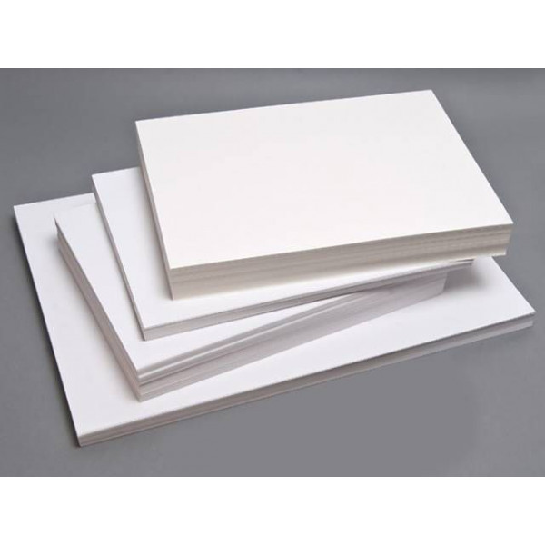 CLAIREFONTAINE Ramette de 100 feuilles de papier calque, format A4